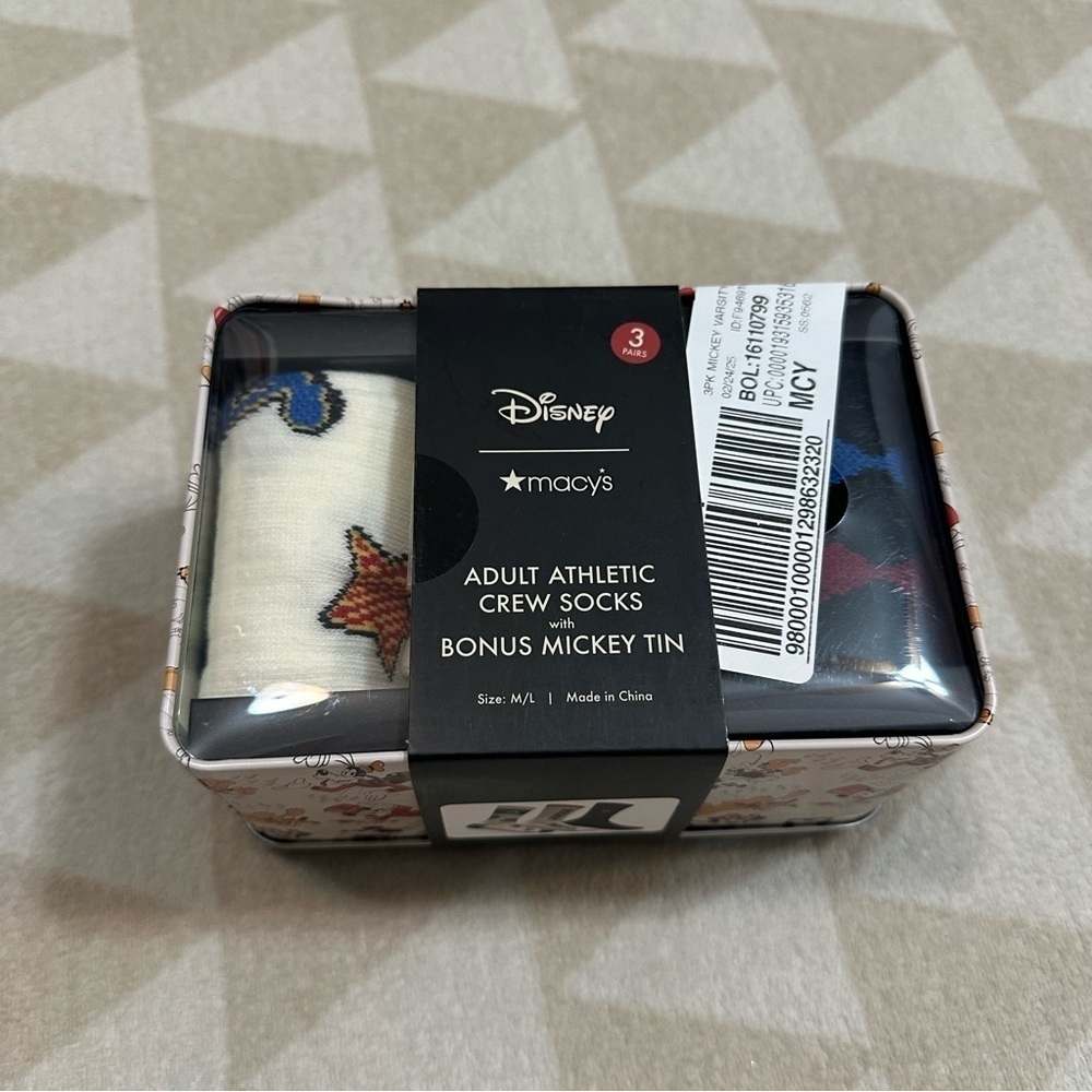 Disney | Macy's
Adult Mickey & Friends Varsity Socks 3-Pack Gift Set